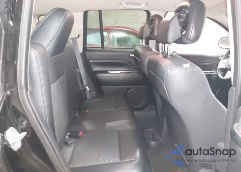 2016 Jeep Compass Latitude из США, поврежденный, VIN 1C4NJDEB8GD650914